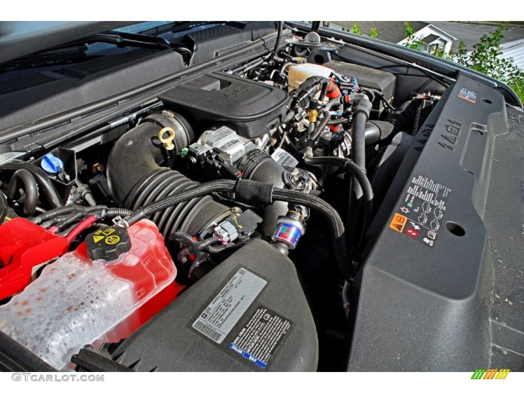 2013 Chevrolet Silverado 3500HD LTZ Crew Cab 4x4 Dually Engine Photos