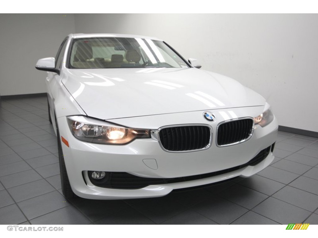 2013 3 Series 320i Sedan - Mineral White Metallic / Venetian Beige photo #5