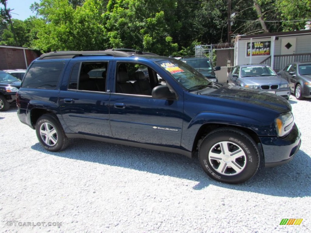 2004 TrailBlazer EXT LT 4x4 - Indigo Blue Metallic / Medium Pewter photo #2