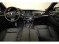 Jet Black - 5 Series 550i Sedan Photo No. 4