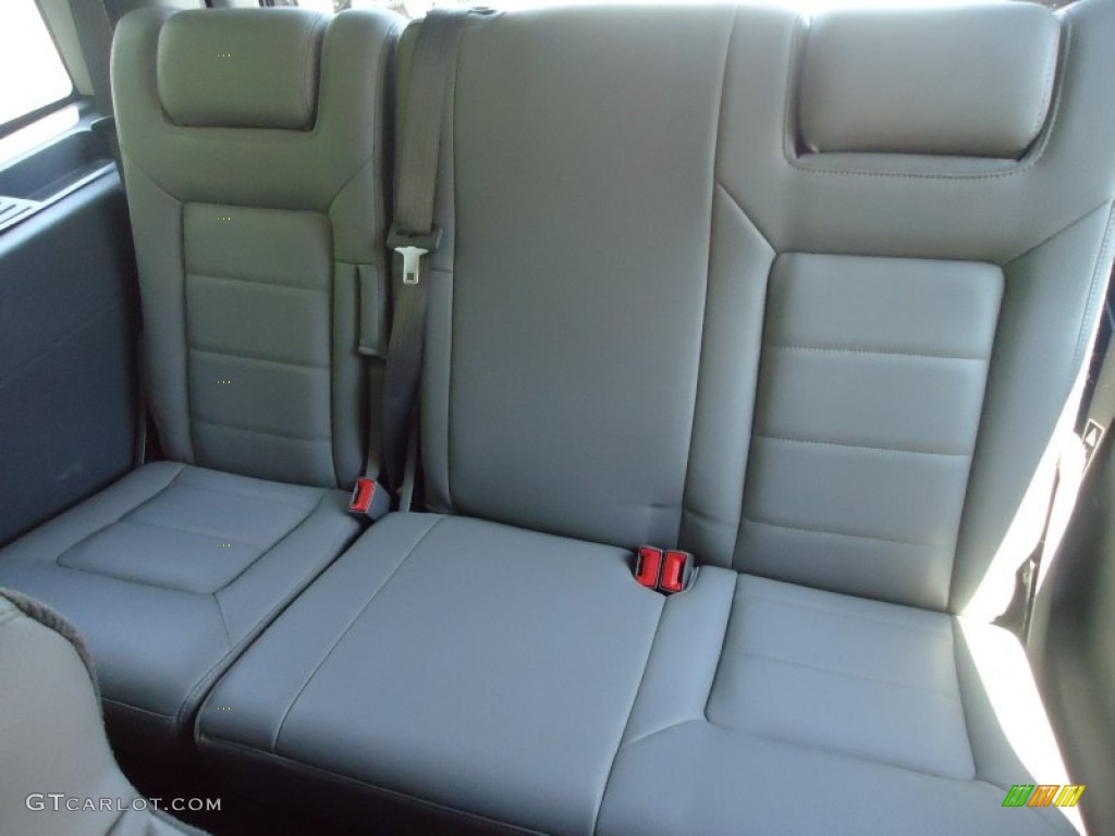 2003 Expedition XLT 4x4 - Silver Birch Metallic / Flint Grey photo #19