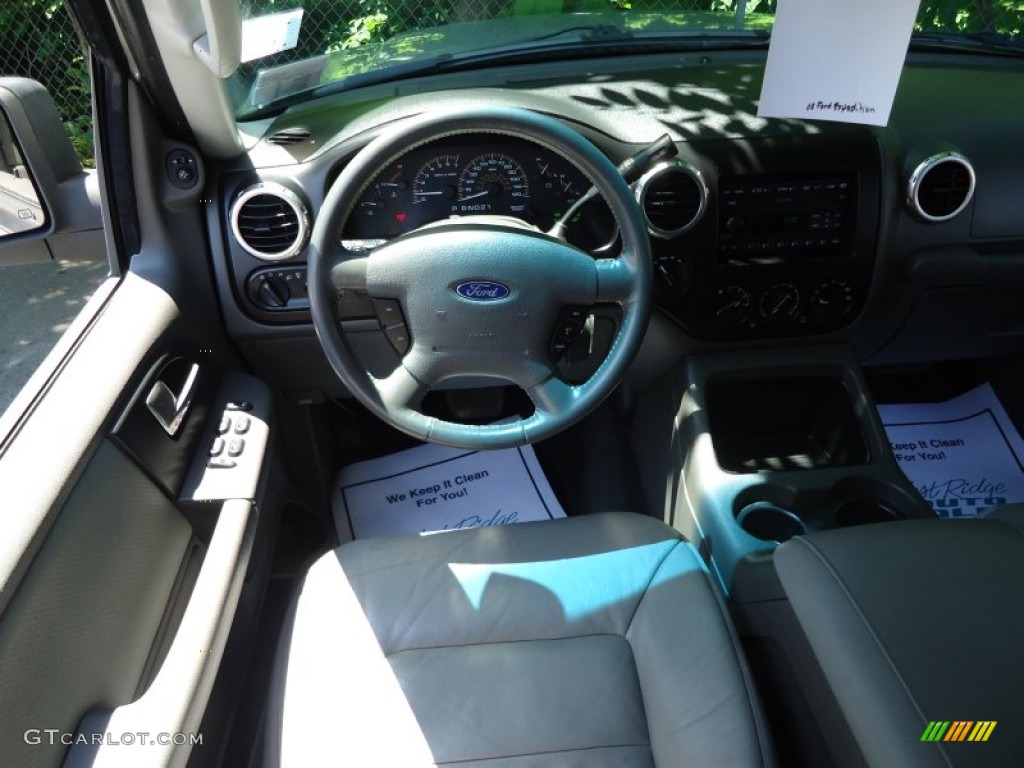 2003 Expedition XLT 4x4 - Silver Birch Metallic / Flint Grey photo #20