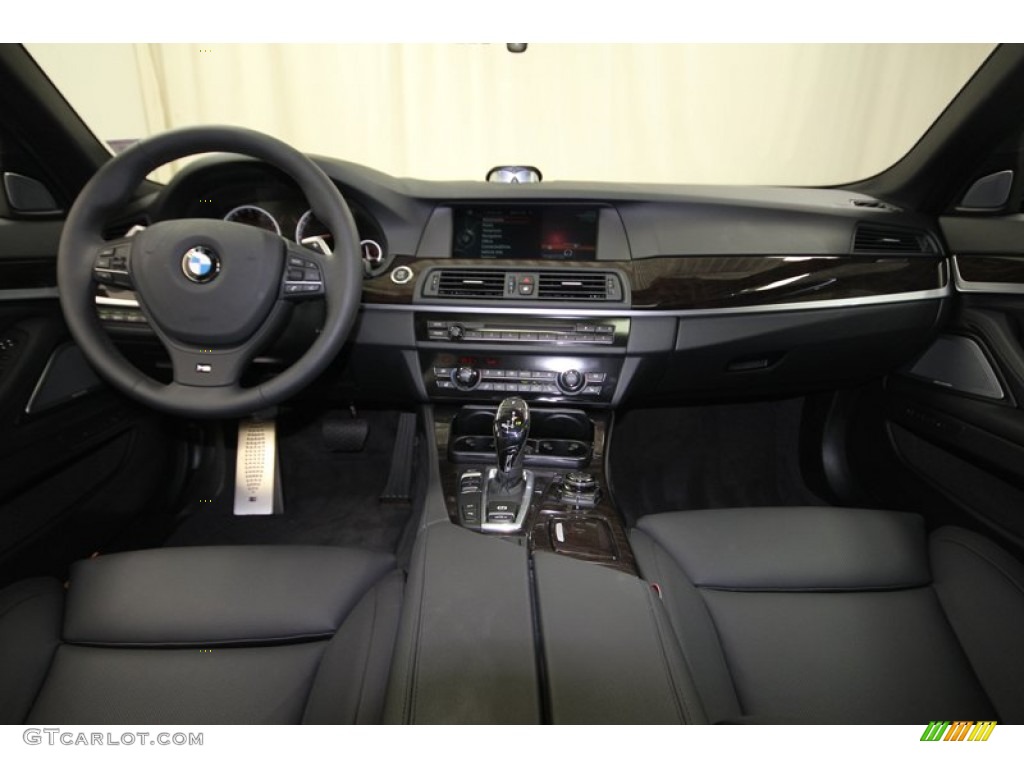 2013 BMW 5 Series 550i Sedan Black Dashboard Photo #83239927