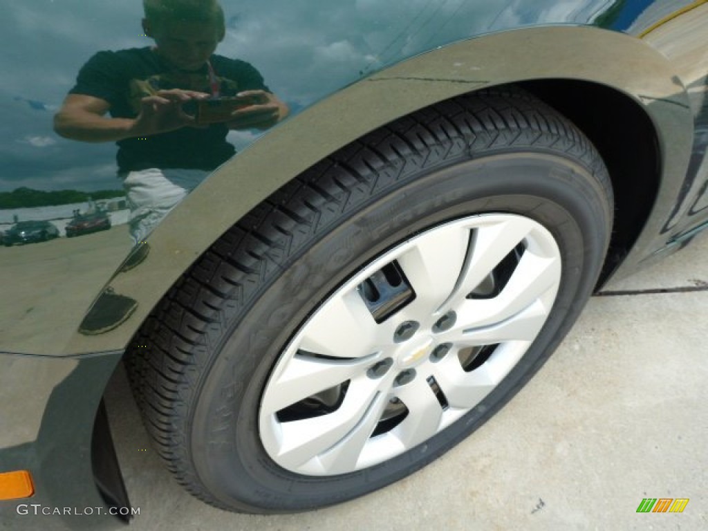 2014 Chevrolet Cruze LS Wheel Photo #83242553