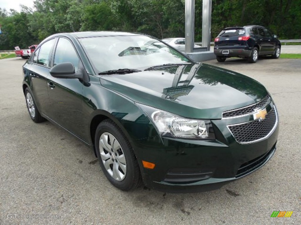 2014 Cruze LS - Rainforest Green Metallic / Jet Black/Medium Titanium photo #9