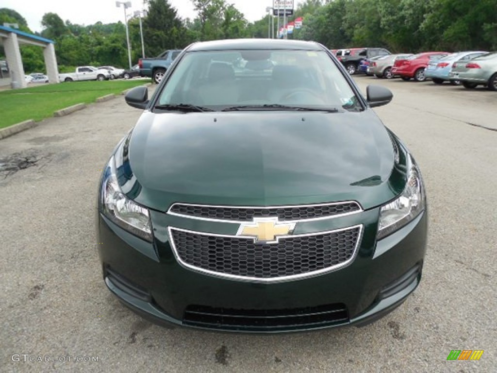 2014 Cruze LS - Rainforest Green Metallic / Jet Black/Medium Titanium photo #10