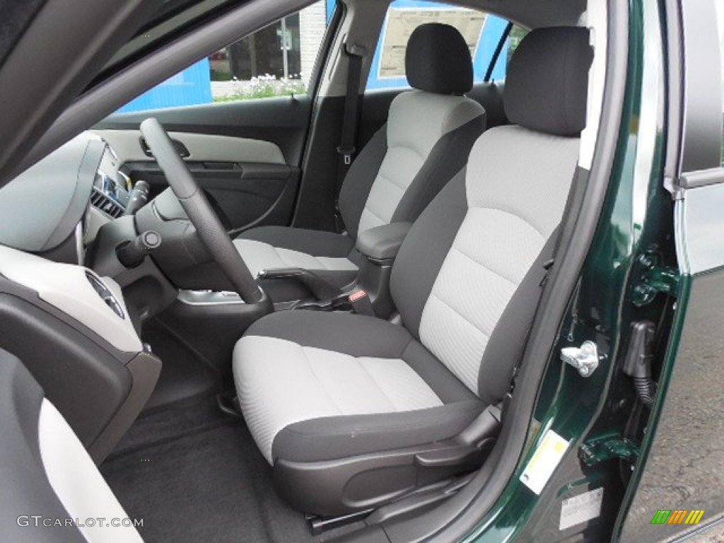 2014 Cruze LS - Rainforest Green Metallic / Jet Black/Medium Titanium photo #12