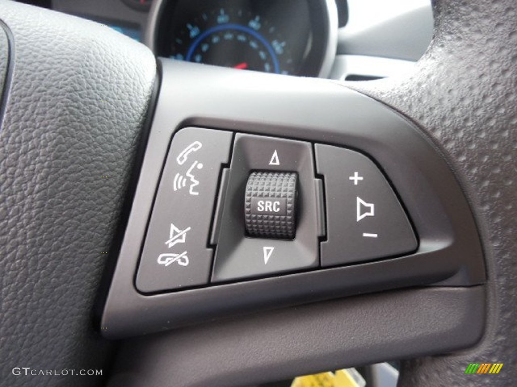 2014 Cruze LS - Rainforest Green Metallic / Jet Black/Medium Titanium photo #18