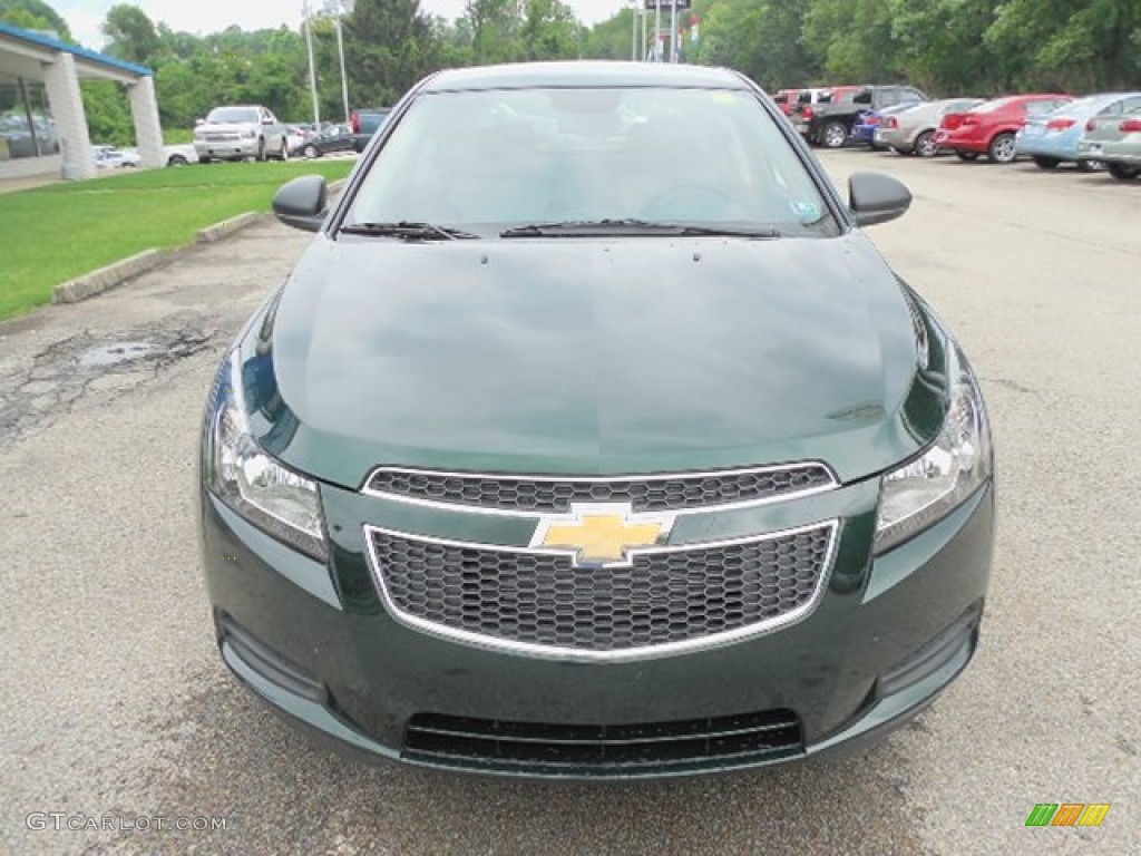 2014 Cruze LS - Rainforest Green Metallic / Jet Black/Medium Titanium photo #10