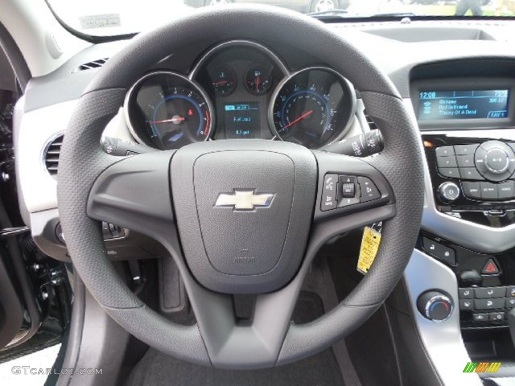 2014 Cruze LS - Rainforest Green Metallic / Jet Black/Medium Titanium photo #14