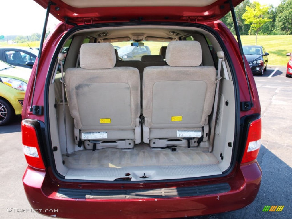 2005 Sedona LX - Ruby Red Metallic / Gray photo #5