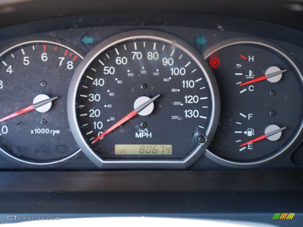 2005 Sedona LX - Ruby Red Metallic / Gray photo #14