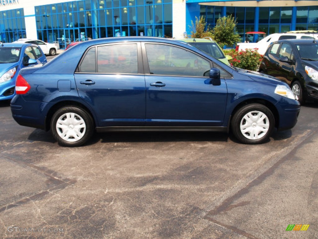 nissan versa 2011 blue