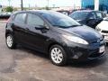 Tuxedo Black Metallic - Fiesta SE Hatchback Photo No. 2
