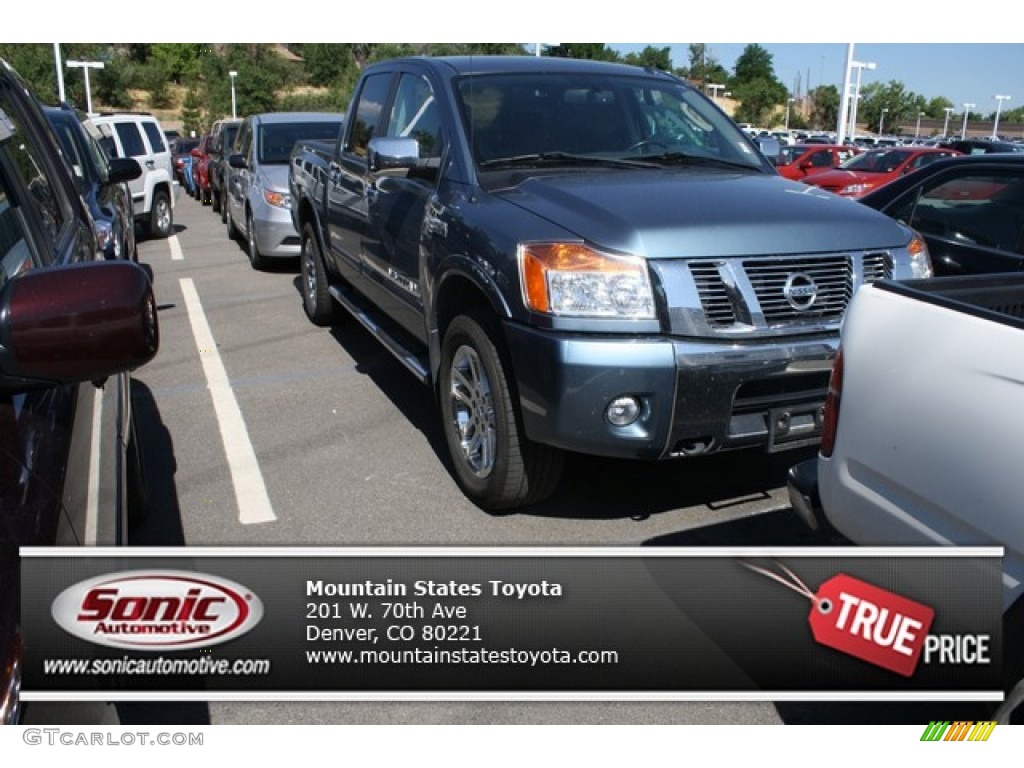 2011 Titan SL Crew Cab 4x4 - Blue Steel / Charcoal photo #1