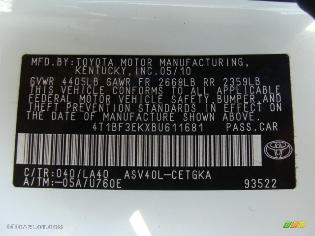 2011 Camry XLE - Super White / Bisque photo #15