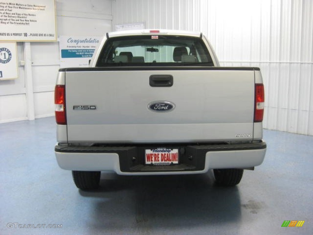 2005 F150 STX SuperCab 4x4 - Silver Metallic / Medium Flint Grey photo #4