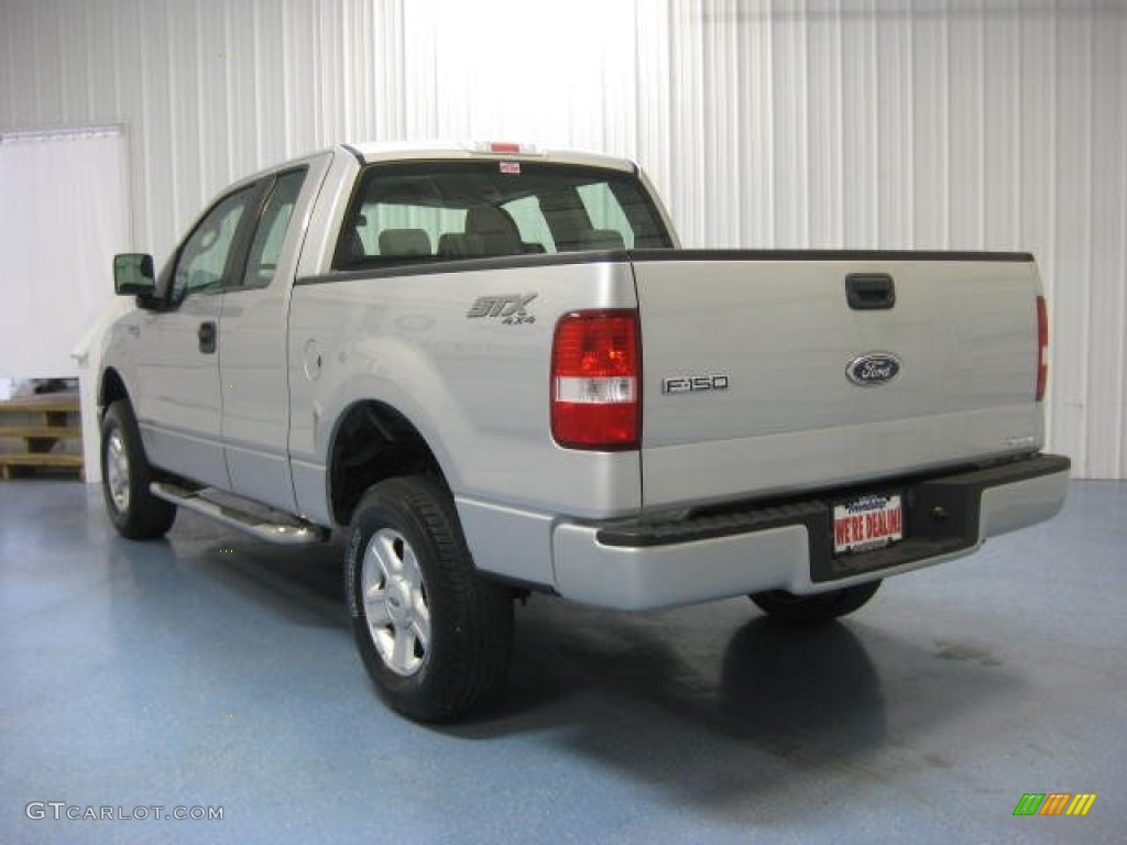 2005 F150 STX SuperCab 4x4 - Silver Metallic / Medium Flint Grey photo #7