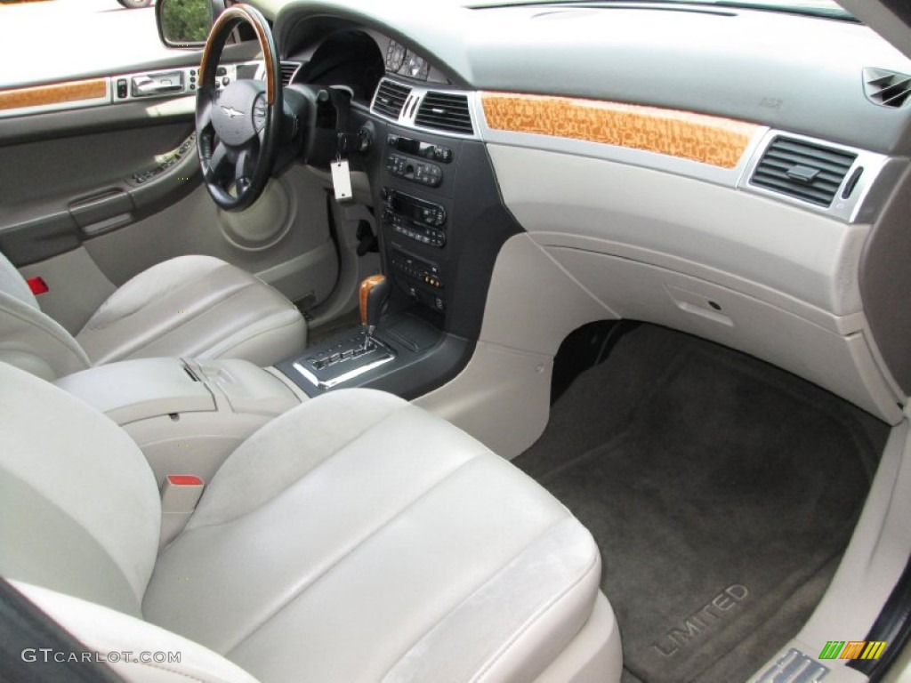 2006 Chrysler Pacifica Limited AWD Dashboard Photos
