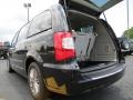 2013 Brilliant Black Crystal Pearl Chrysler Town & Country Touring - L  photo #13