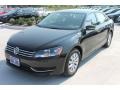 2013 Black Volkswagen Passat 2.5L S  photo #3