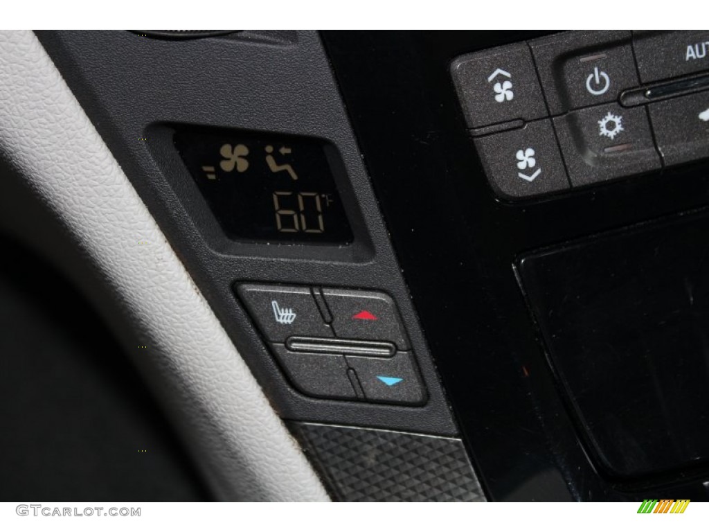 2012 Cadillac CTS -V Coupe Controls Photo #83264487