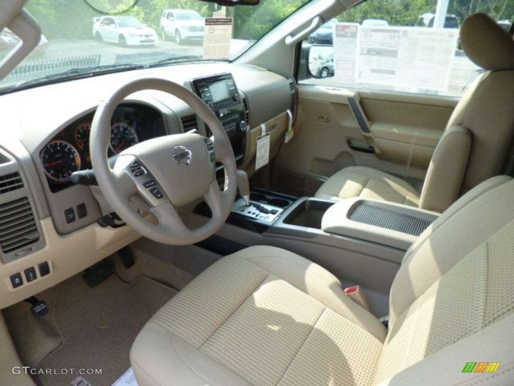 2013 Titan SV King Cab 4x4 - Graphite Blue / Almond photo #15
