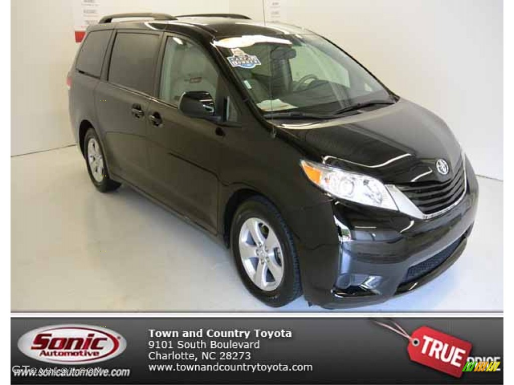 Black Toyota Sienna