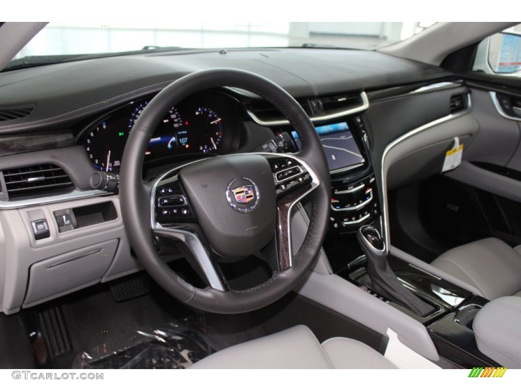 2013 Cadillac XTS Luxury FWD Medium Titanium/Jet Black Dashboard Photo #83266937