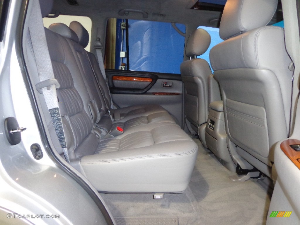 2006 Lexus LX 470 Rear Seat Photo #83266992