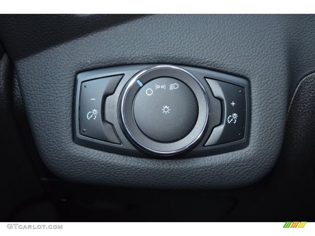 2014 Ford Escape S Controls Photo #83269011