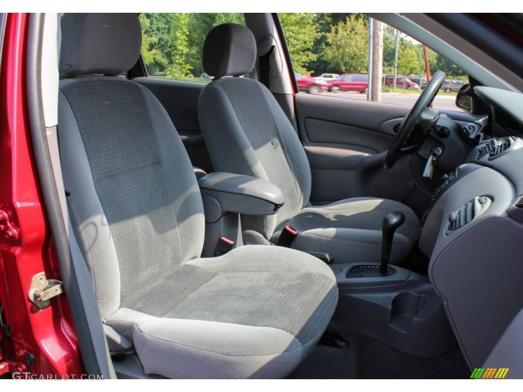 2003 Focus LX Sedan - Sangria Red Metallic / Medium Graphite photo #10