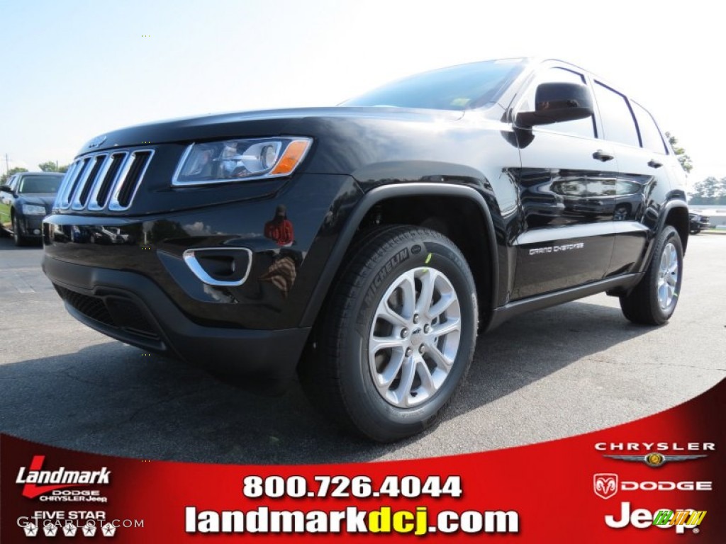 2014 Grand Cherokee Laredo - Brilliant Black Crystal Pearl / Morocco Black photo #1