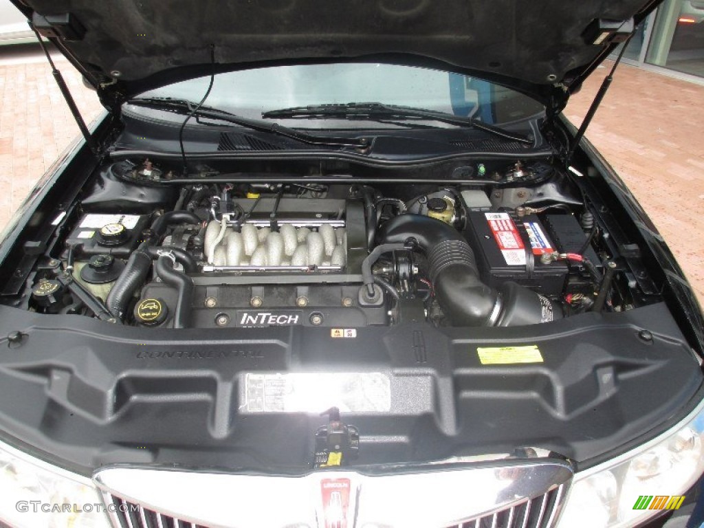 2001 Lincoln Continental Standard Continental Model 4.6 Liter DOHC 32-Valve V8 Engine Photo #83273450