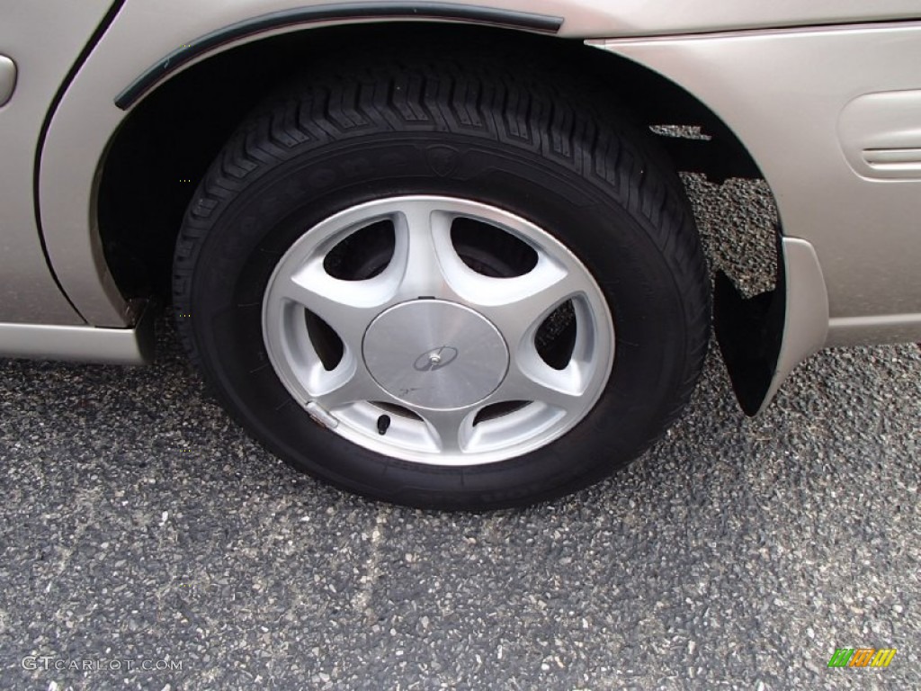 1999 Oldsmobile Cutlass GL Wheel Photos