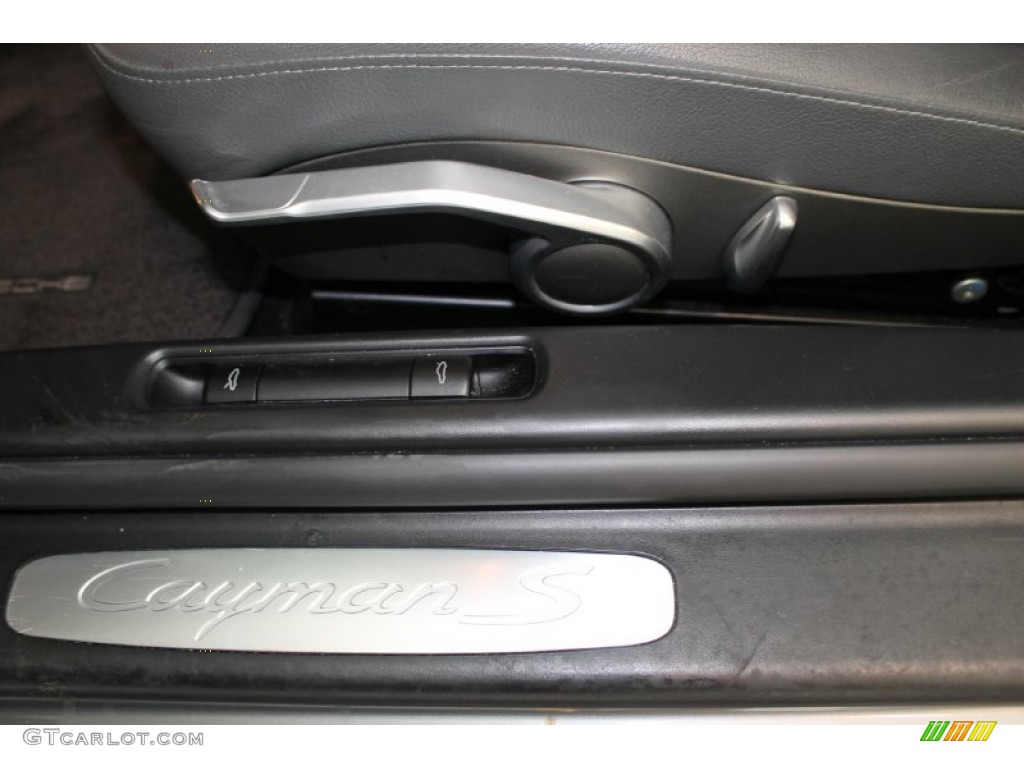 2007 Porsche Cayman S Controls Photo #83274923