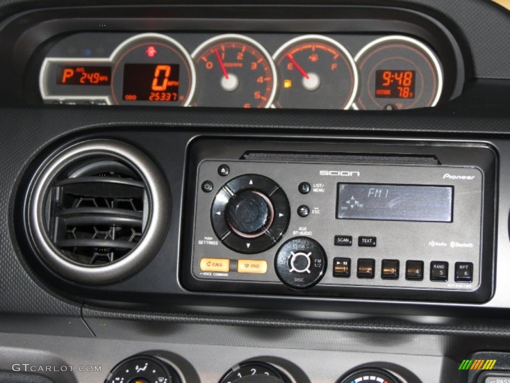 2012 Scion xB Standard xB Model Audio System Photos