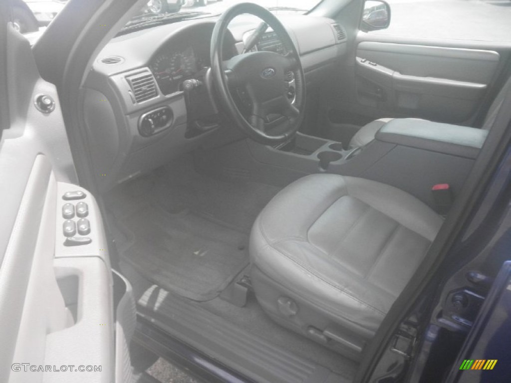 2004 Explorer XLT 4x4 - Dark Blue Pearl Metallic / Midnight Grey photo #7