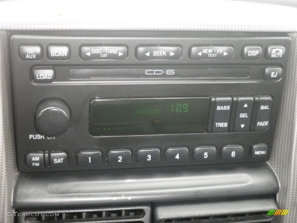 2004 Explorer XLT 4x4 - Dark Blue Pearl Metallic / Midnight Grey photo #9