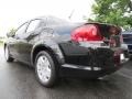 Black - Avenger SE V6 Photo No. 2
