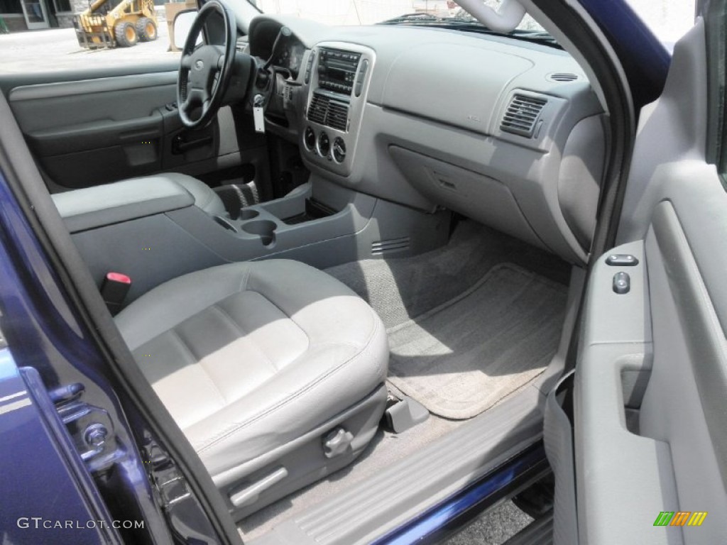 2004 Explorer XLT 4x4 - Dark Blue Pearl Metallic / Midnight Grey photo #27