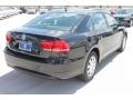 Black - Passat 2.5L S Photo No. 9