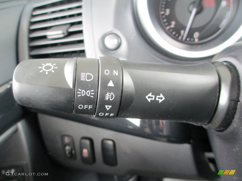 2013 Mitsubishi Lancer Evolution GSR Controls Photo #83282268