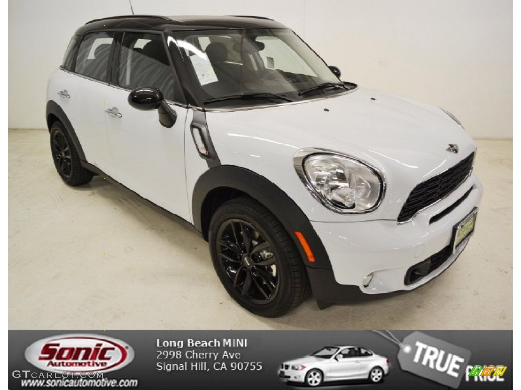 Light White Mini Cooper