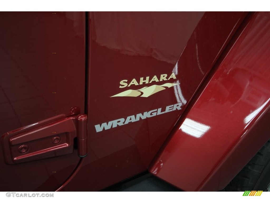 2012 Wrangler Sahara 4x4 - Deep Cherry Red Crystal Pearl / Black photo #31