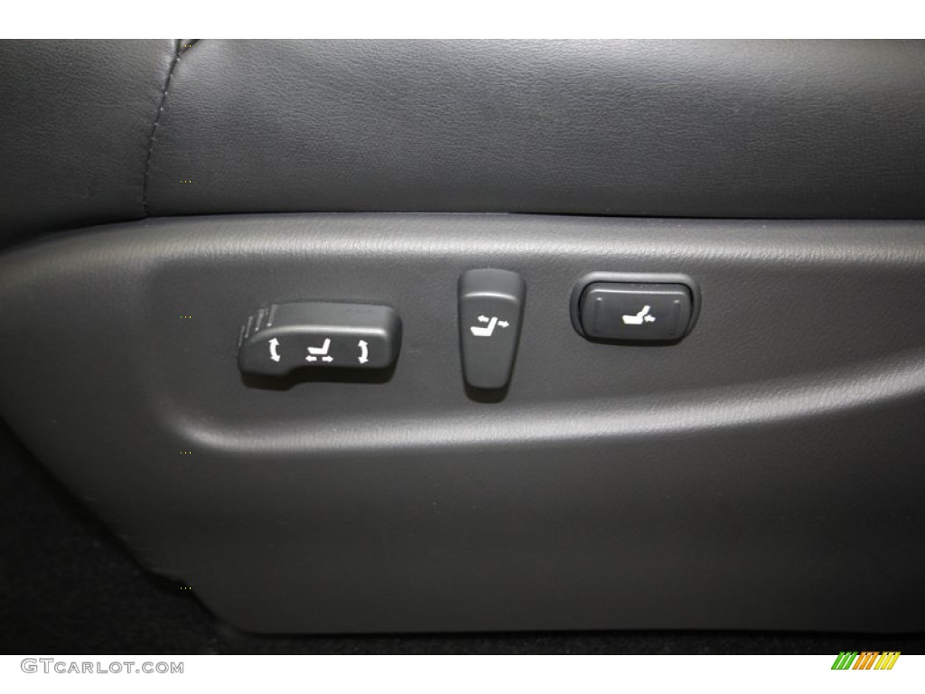 2012 Infiniti QX 56 Controls Photo #83286618