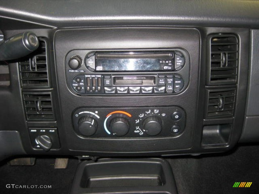 2001 Dodge Dakota SLT Quad Cab 4x4 Controls Photo #83287094