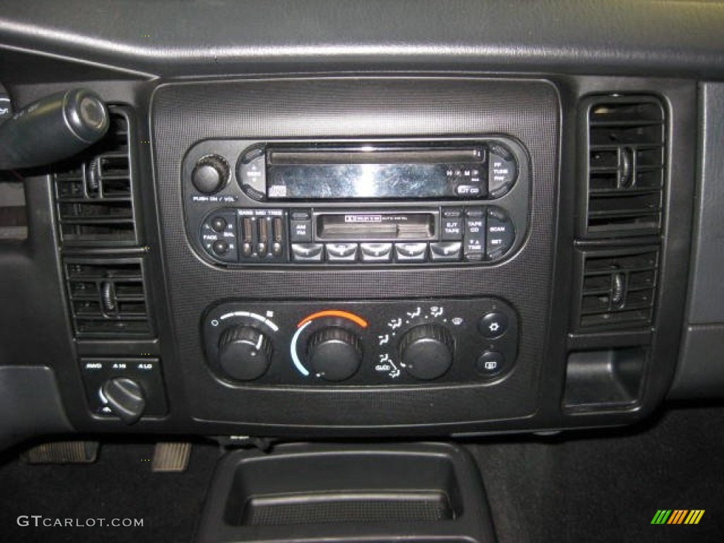 2001 Dakota SLT Quad Cab 4x4 - Bright Silver Metallic / Dark Slate Gray photo #20