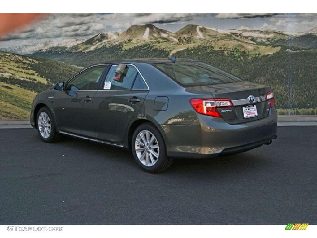 2013 Cypress Green Metallic Toyota Camry Hybrid XLE 83263080 Photo 2