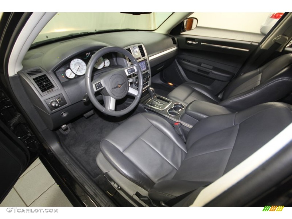 Dark Slate Gray Interior 2010 Chrysler 300 Touring Photo #83288641